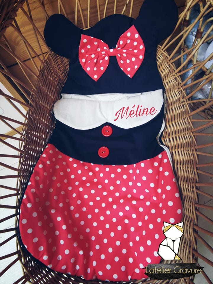 Jupe Disney Minnie avec noeud rouge