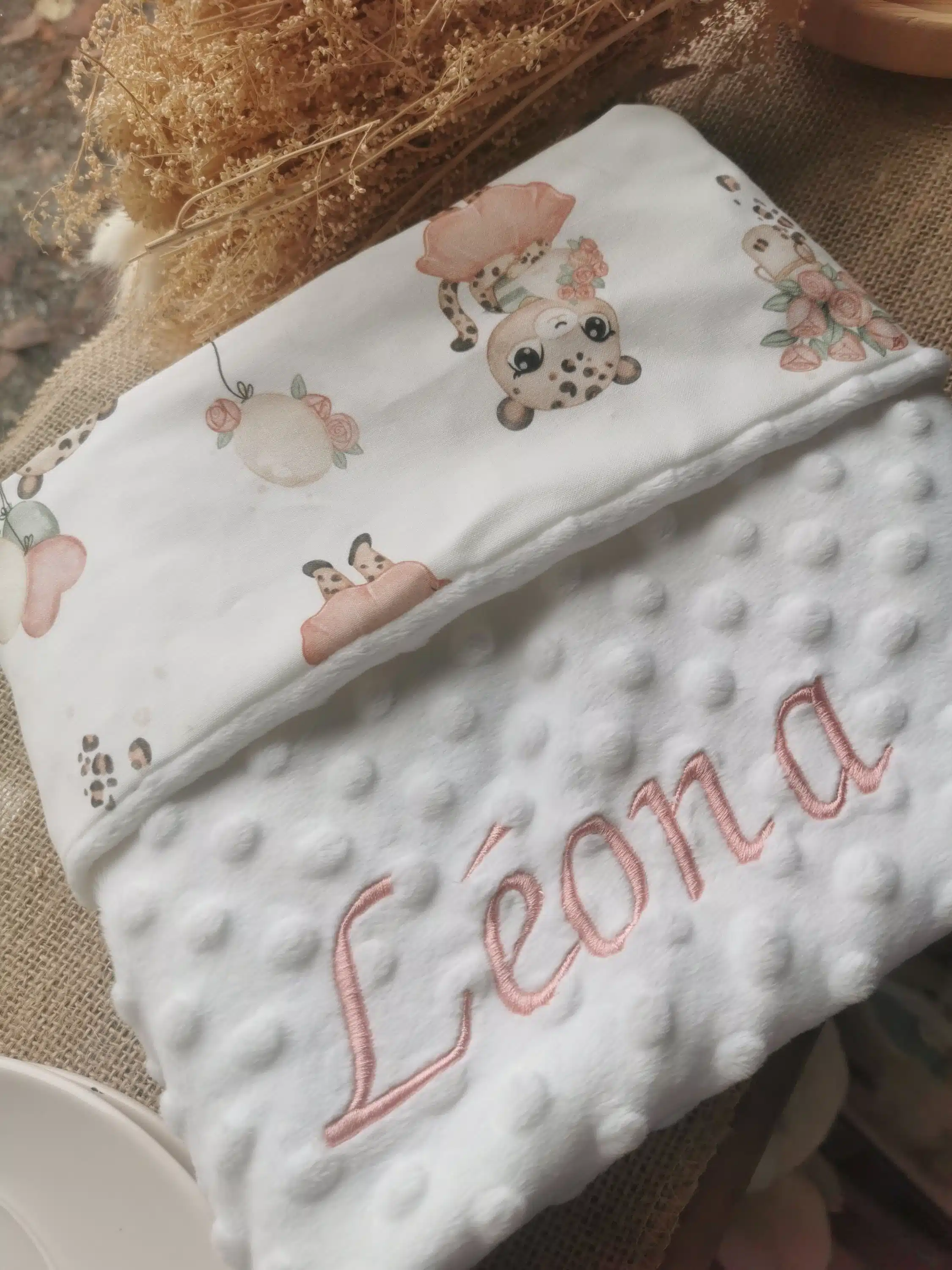 Couverture bébé minky et coton brodée – Image 31