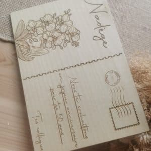Carte postale en bois personnalisée famille