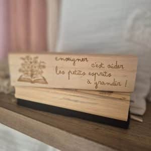 Brosse bois pour tableau – Idée cadeau Maîtresse et Maître