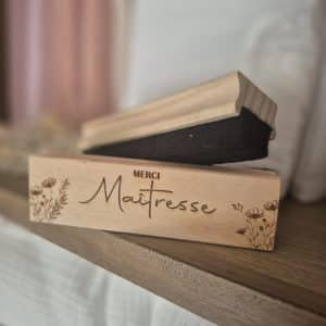 Brosse bois pour tableau – Idée cadeau Maîtresse et Maître